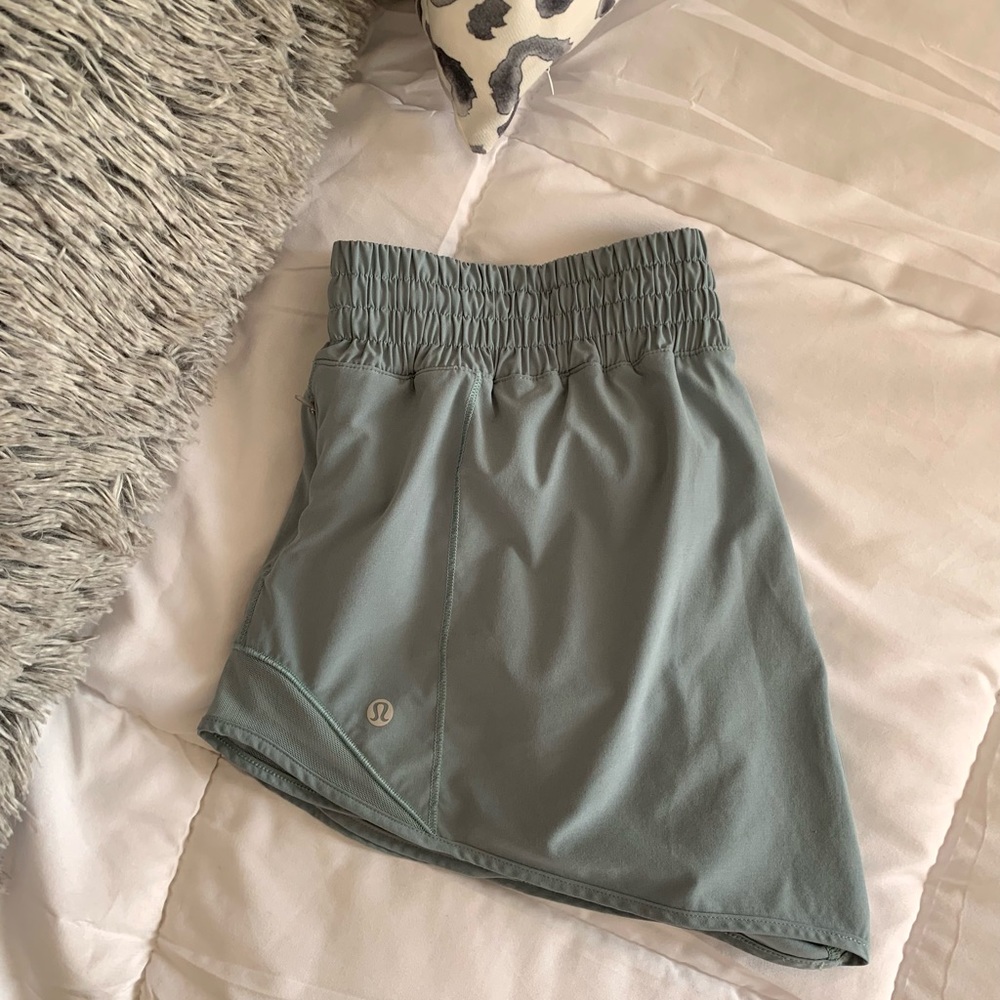 Lululemon Hotty Hot shorts!